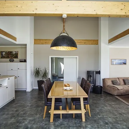 Modernes Haus Mit Kamin Und Eigener Sauna Sowie Garten - Windrose Trent