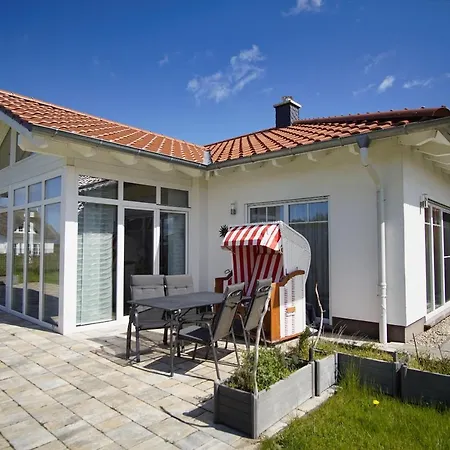 Modernes Haus Mit Kamin Und Eigener Sauna Sowie Garten - Windrose Trent