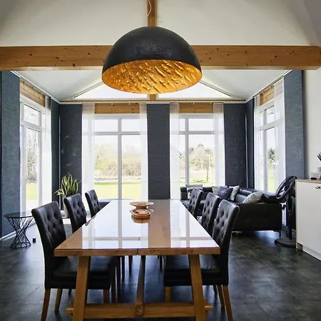 Modernes Haus Mit Kamin Und Eigener Sauna Sowie Garten - Windrose Feriehus *