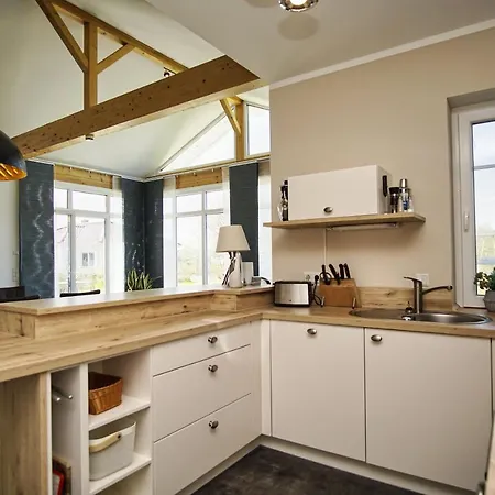 Modernes Haus Mit Kamin Und Eigener Sauna Sowie Garten - Windrose * Trent