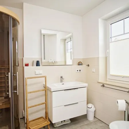 Modernes Haus Mit Kamin Und Eigener Sauna Sowie Garten - Windrose Feriehus