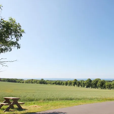 Modernes Haus Mit Kamin Und Eigener Sauna Sowie Garten - Windrose *